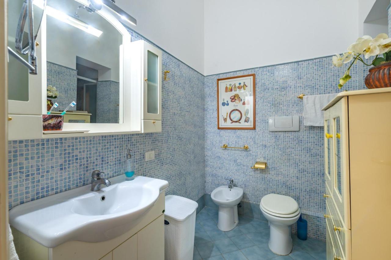 La Casa Di Dante Appartement Palermo Buitenkant foto