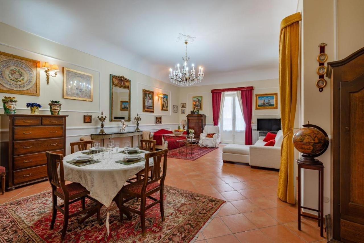 La Casa Di Dante Appartement Palermo Buitenkant foto